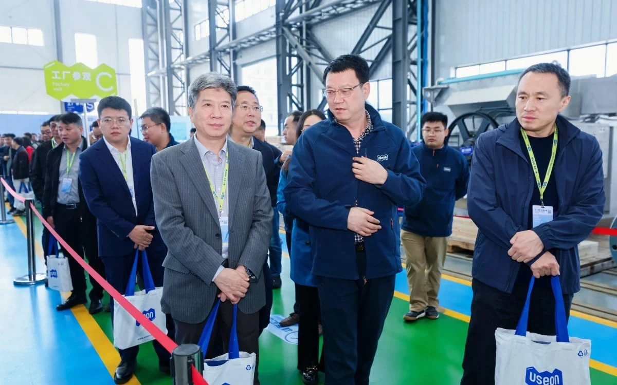 Guests on the new factory tour