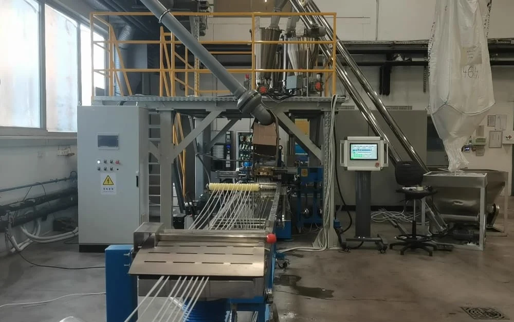 300kg/h Engineering plastic reinforcing compounding line SAT52