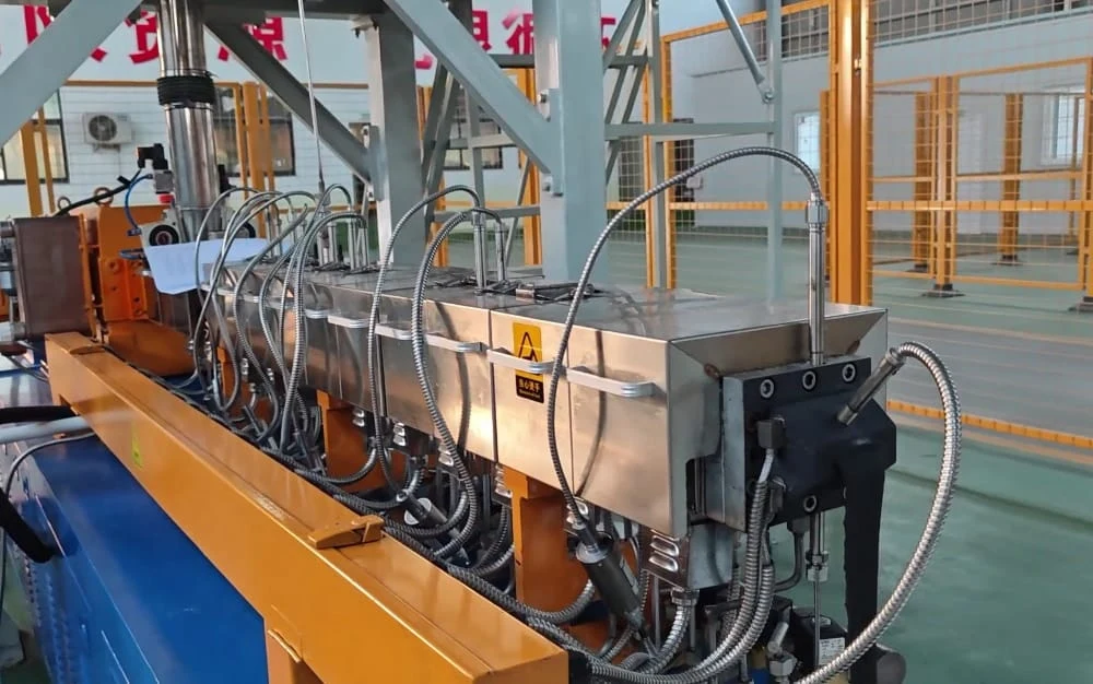 Lab Line for Rubber Devulcanization (Thermo-mechanical way)