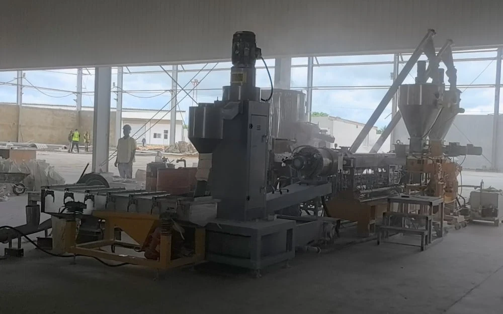 SAT65 Twin Screw Extruder with Water Ring Pelletizer for PP+CaCO3 Filler Masterbatch