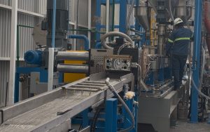 1200 kg/h rPET bottle flakes recycling and pelletizing line in North America
