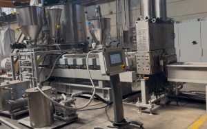 SAT110 twin screw extrusion and strand pelletizing line for recycling low-bulk-density PE/PP sheet and film